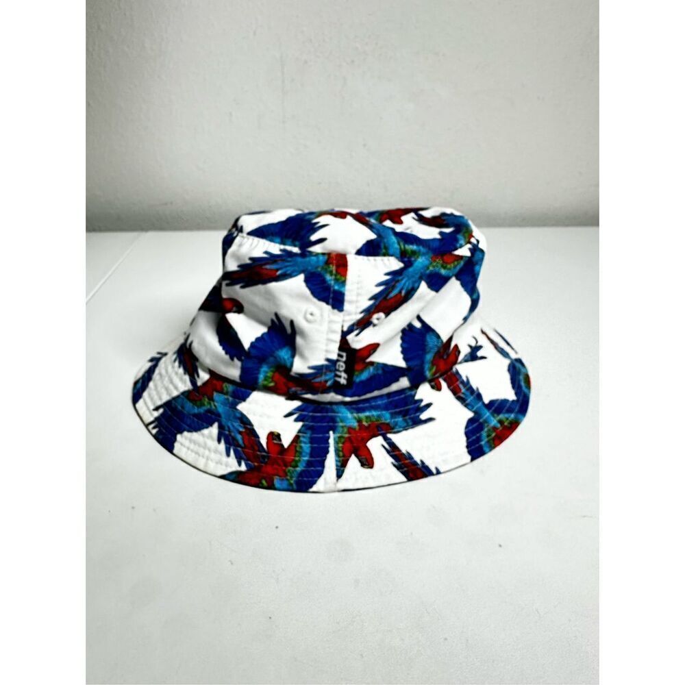 Neff Parrot Print Bucket Hat Unisex Adult One Size White Blue Red